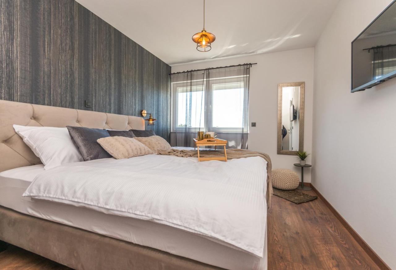 Marilu Luxury Apartments Drage Bilik gambar