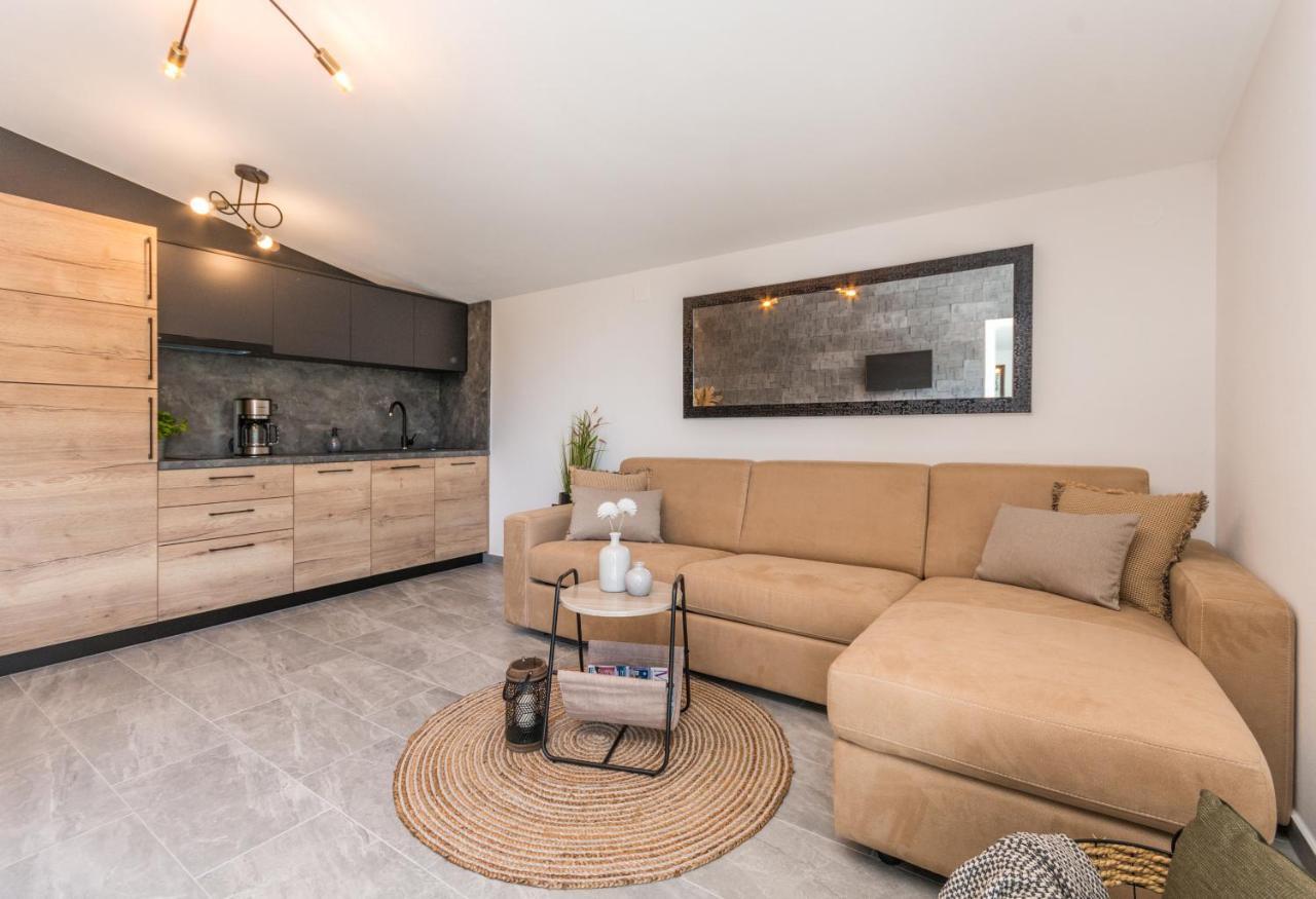Marilu Luxury Apartments Drage Luaran gambar