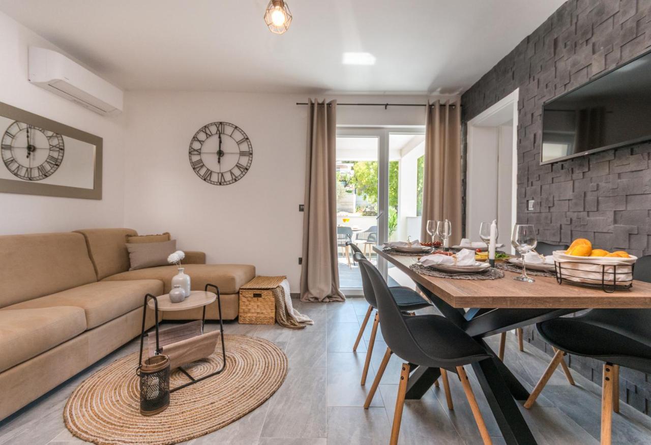 Marilu Luxury Apartments Drage Luaran gambar