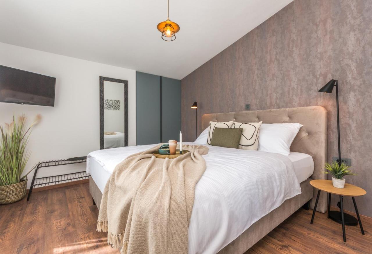 Marilu Luxury Apartments Drage Luaran gambar