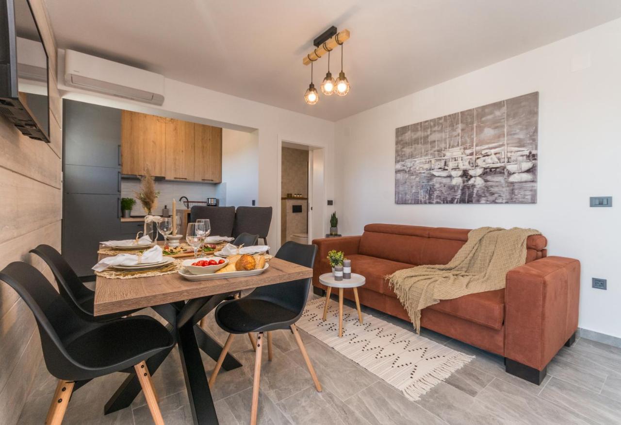 Marilu Luxury Apartments Drage Luaran gambar